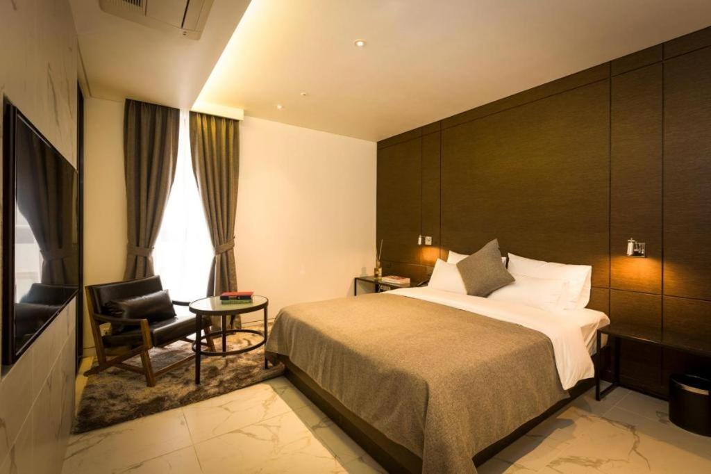 Trang Blue Hotel Seul Esterno foto