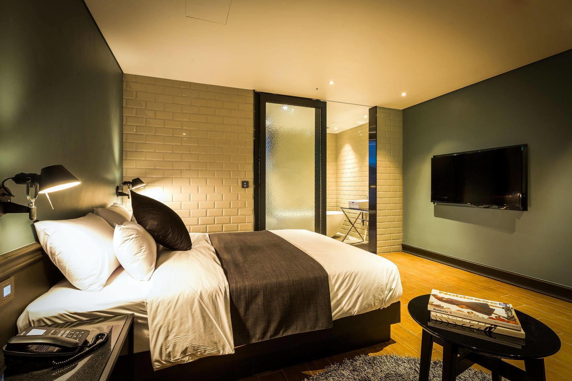 Trang Blue Hotel Seul Esterno foto
