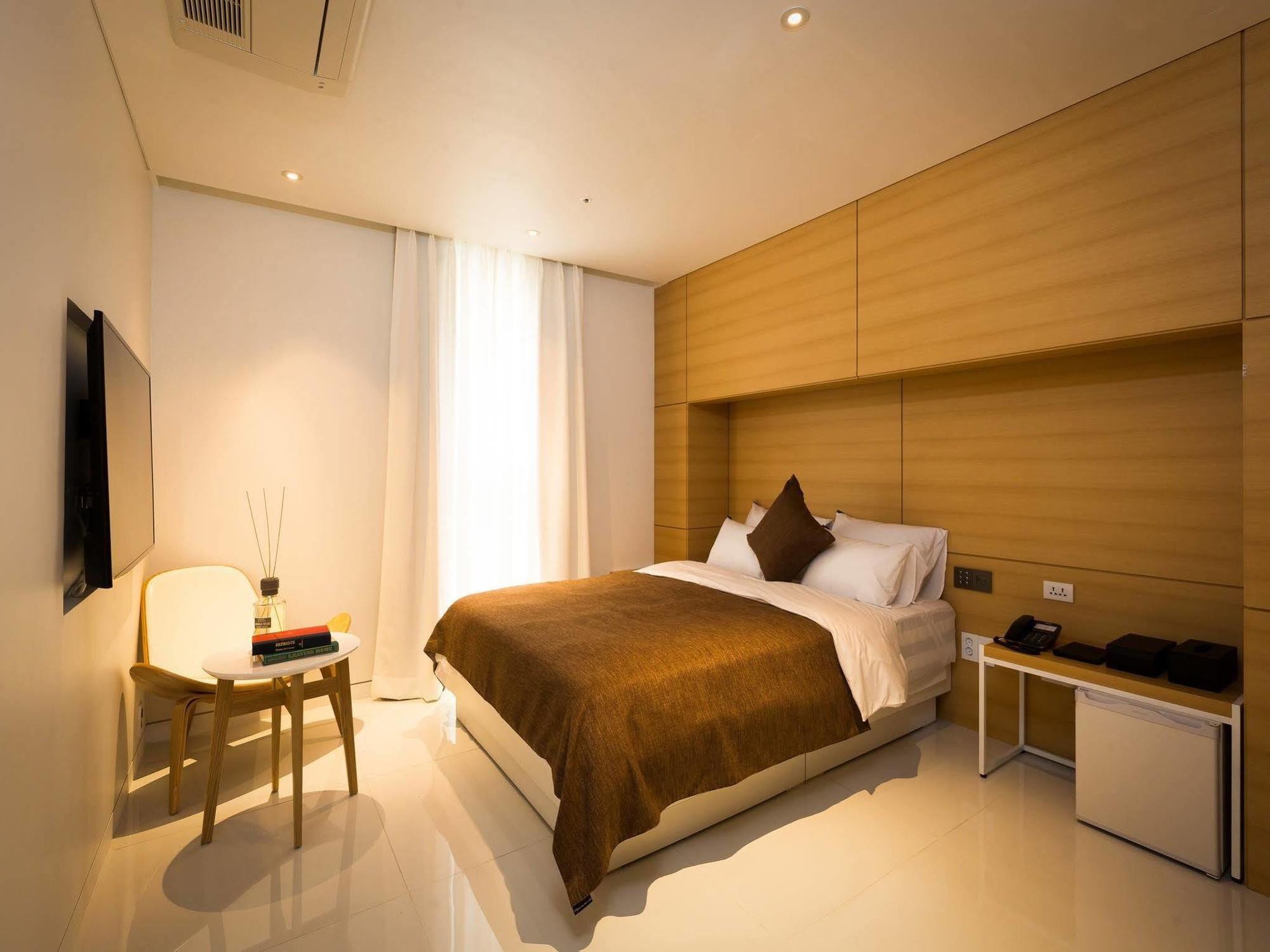 Trang Blue Hotel Seul Esterno foto