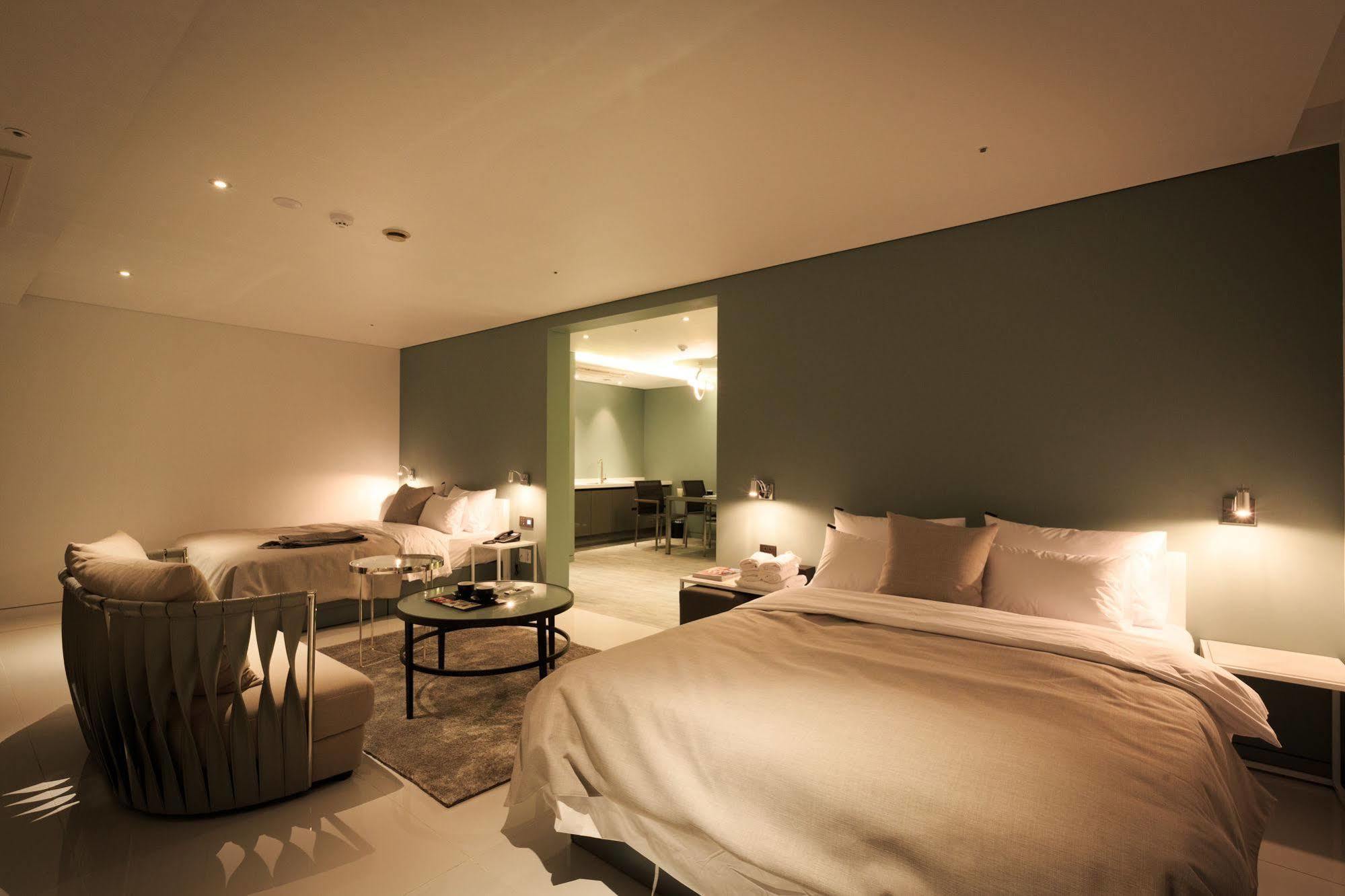 Trang Blue Hotel Seul Esterno foto