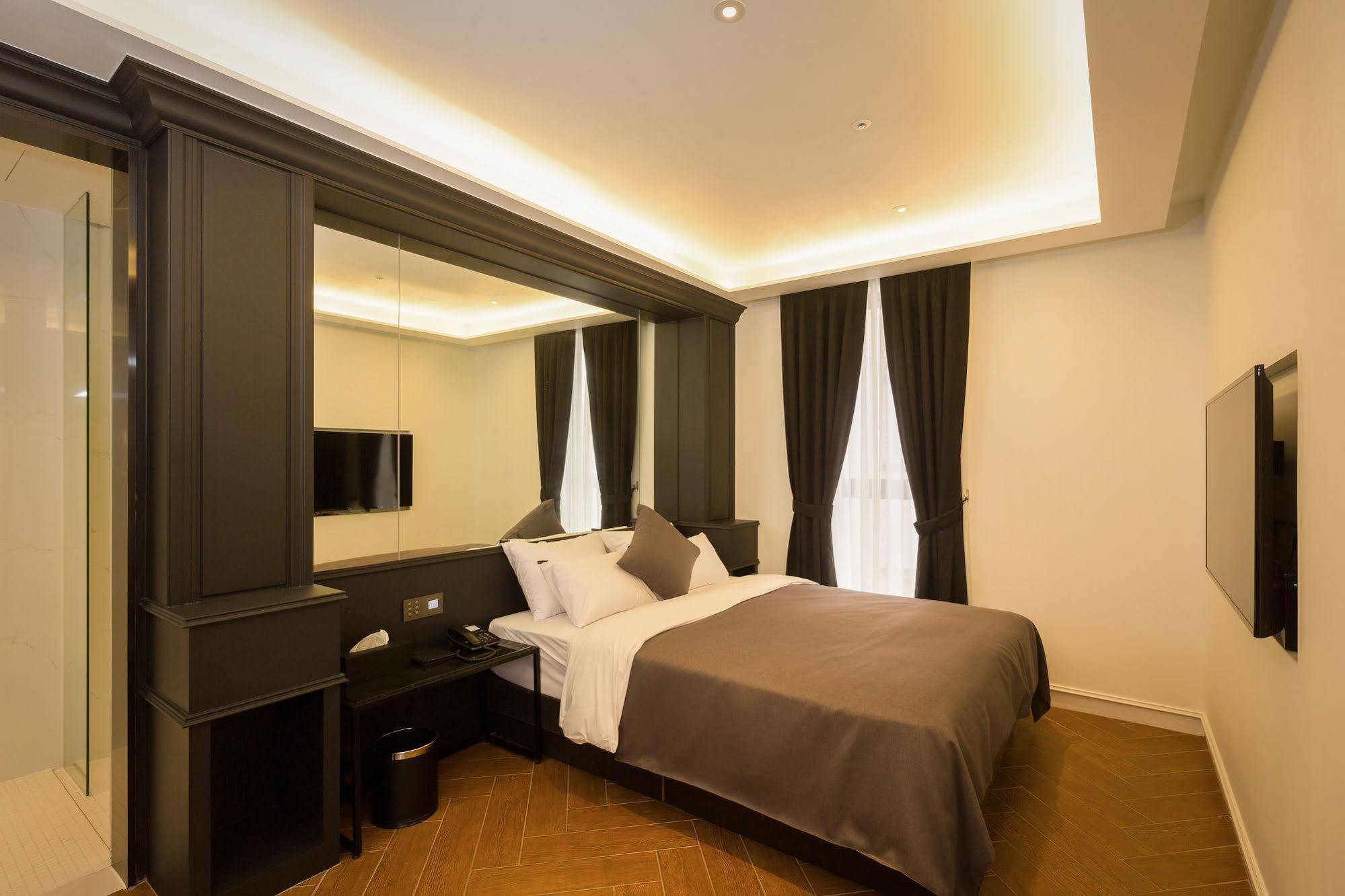 Trang Blue Hotel Seul Esterno foto